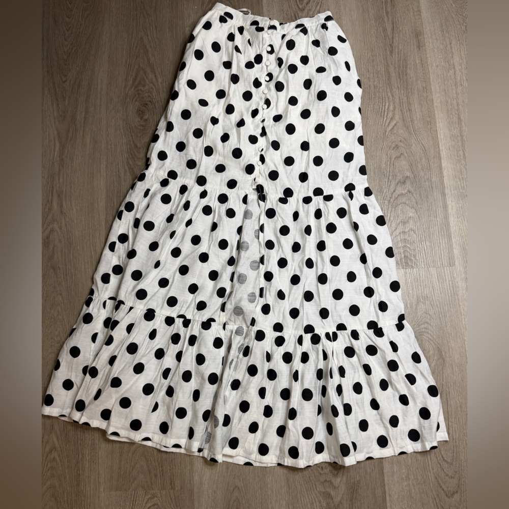 Elegant Black and White Polka Dot A-Line Skirt - Picture 1 of 6